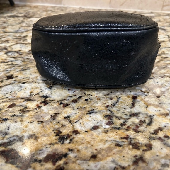 Tory Burch Black pouch - Picture 2 of 8